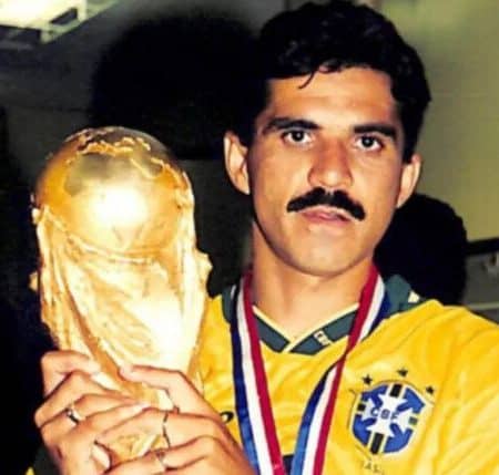 Exclusiva: Como é jogar uma Copa do Mundo? Ex-jogadores revelam os bastidores do maior torneio do planeta