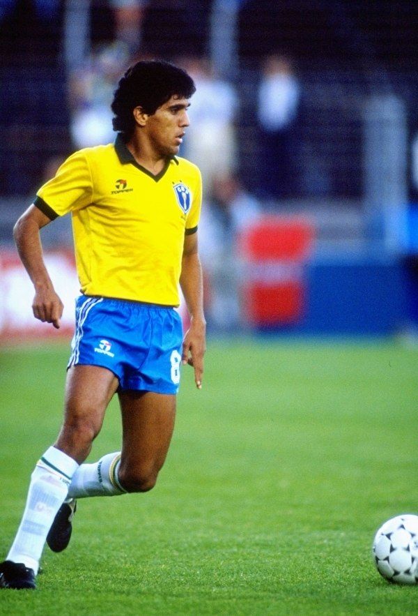 foto de silas ex-jogador da seleção