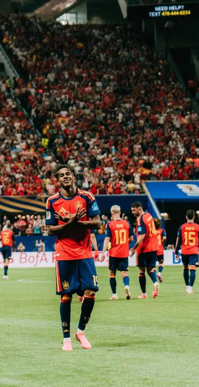 foto de lamine yamal com a camisa da espanha