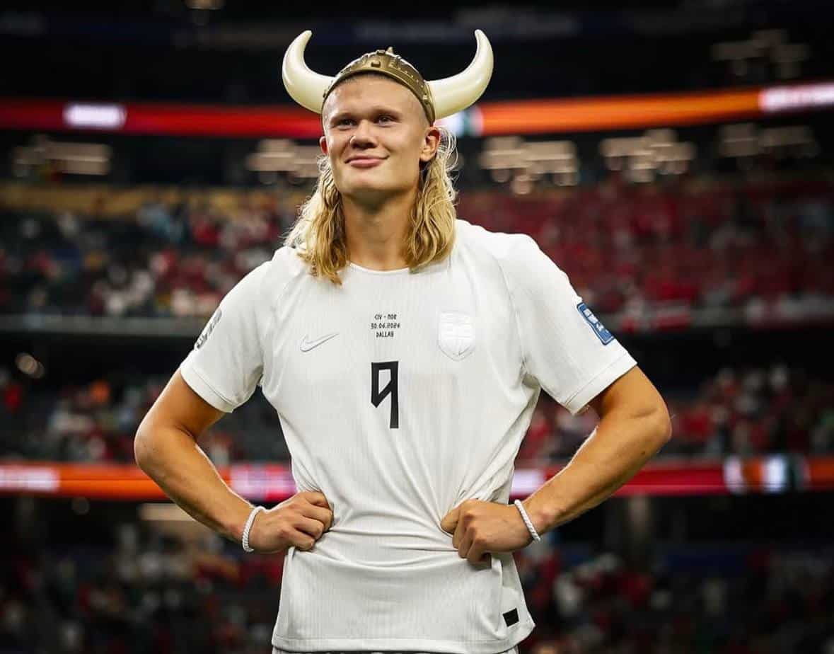 foto de erling haaland no jogo contra a costa do marfim