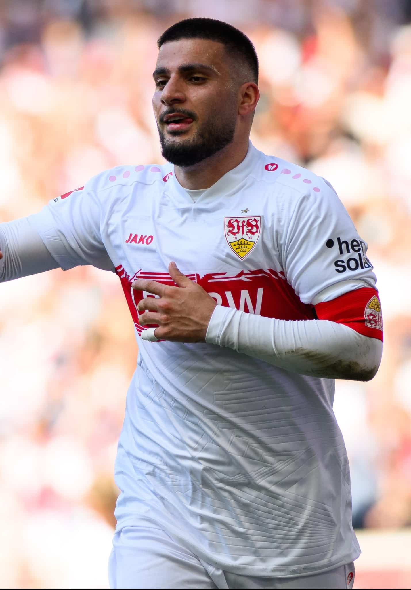 foto de denis undav pelo stuttgart