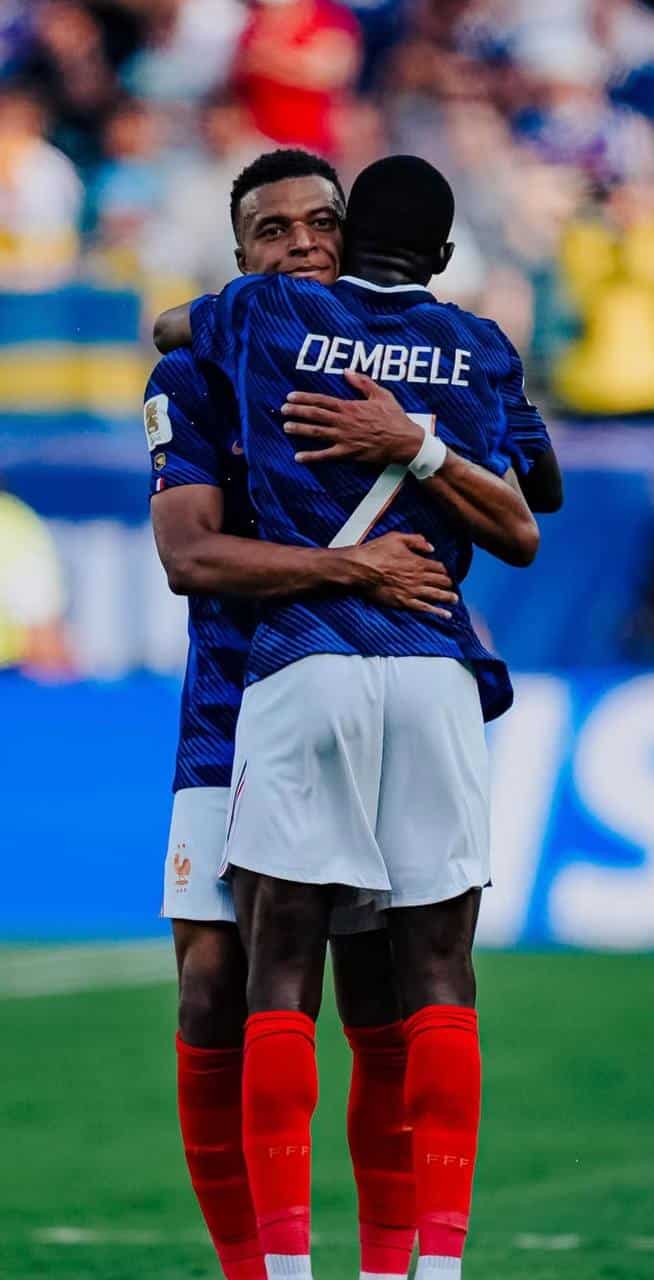 foto de dembélé com mbappé