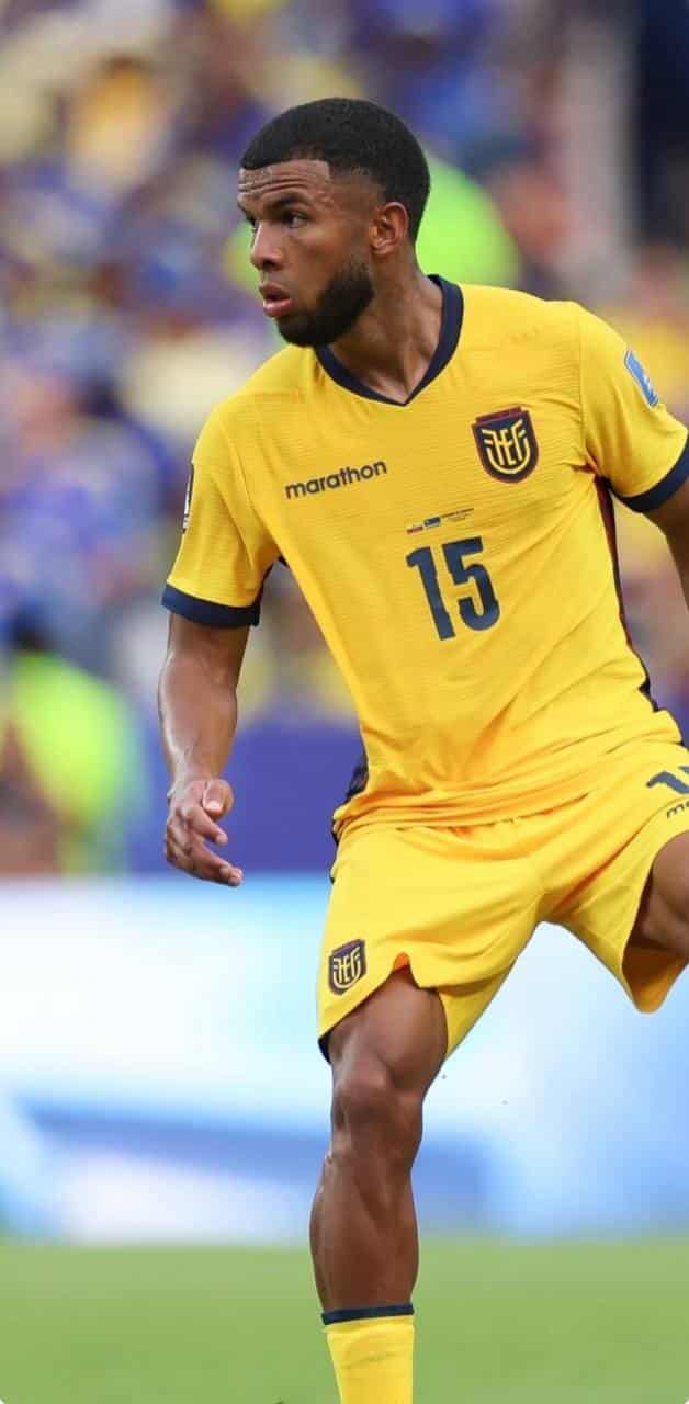 foto de pedro vite destaque do equador na copa
