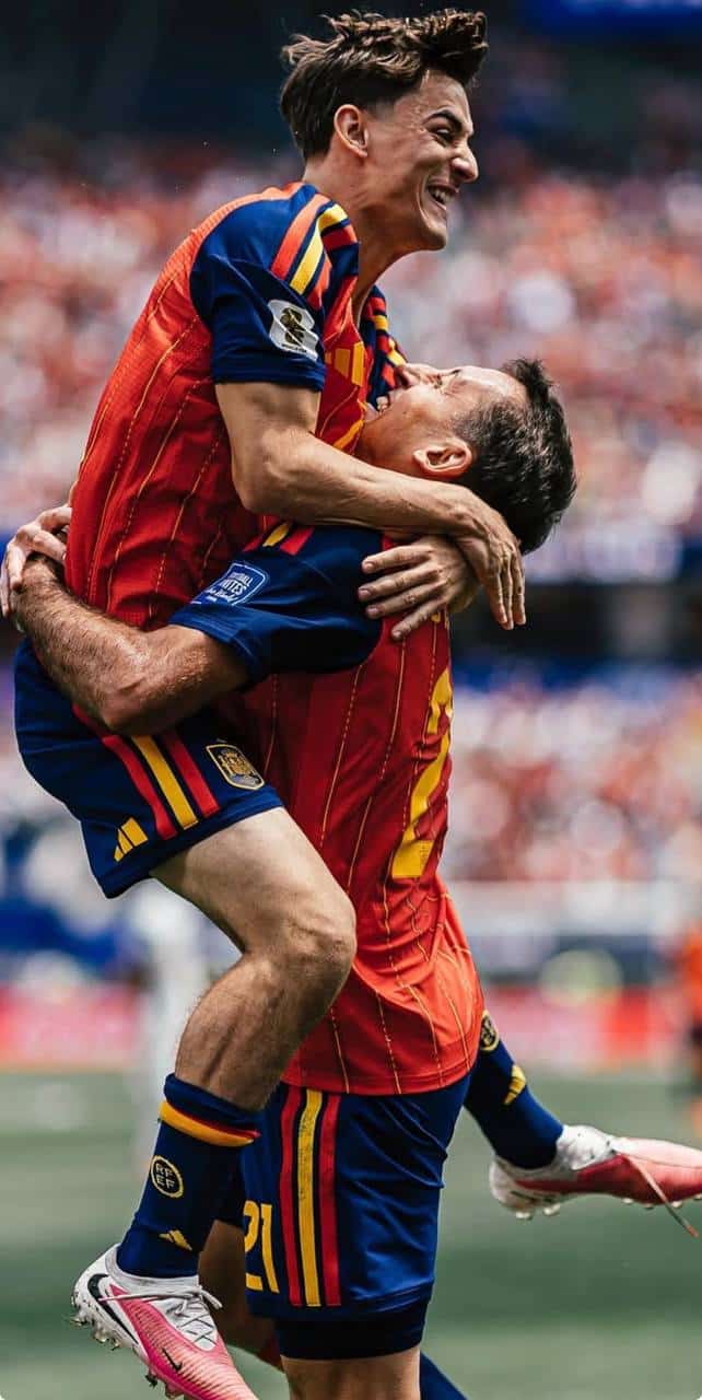foto de oyarzabal pela seleção espanhola