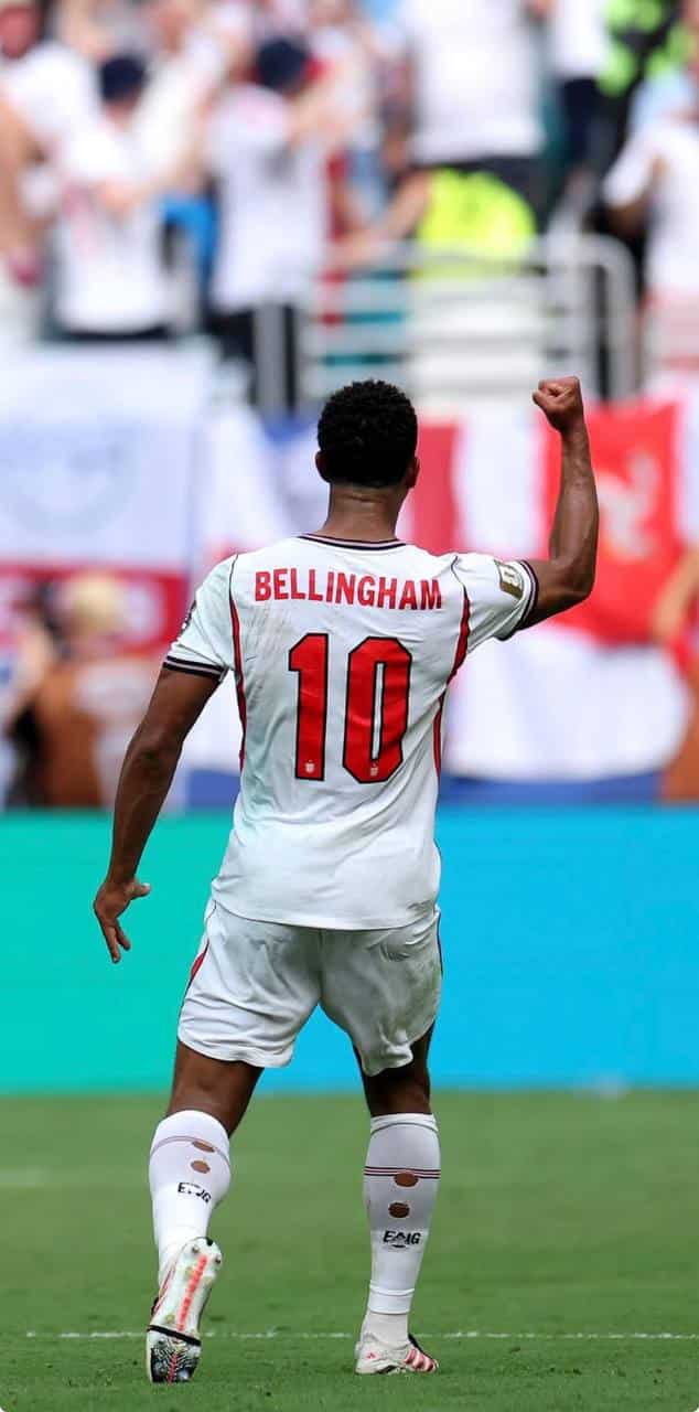 foto de bellingham em vitória da inglaterra