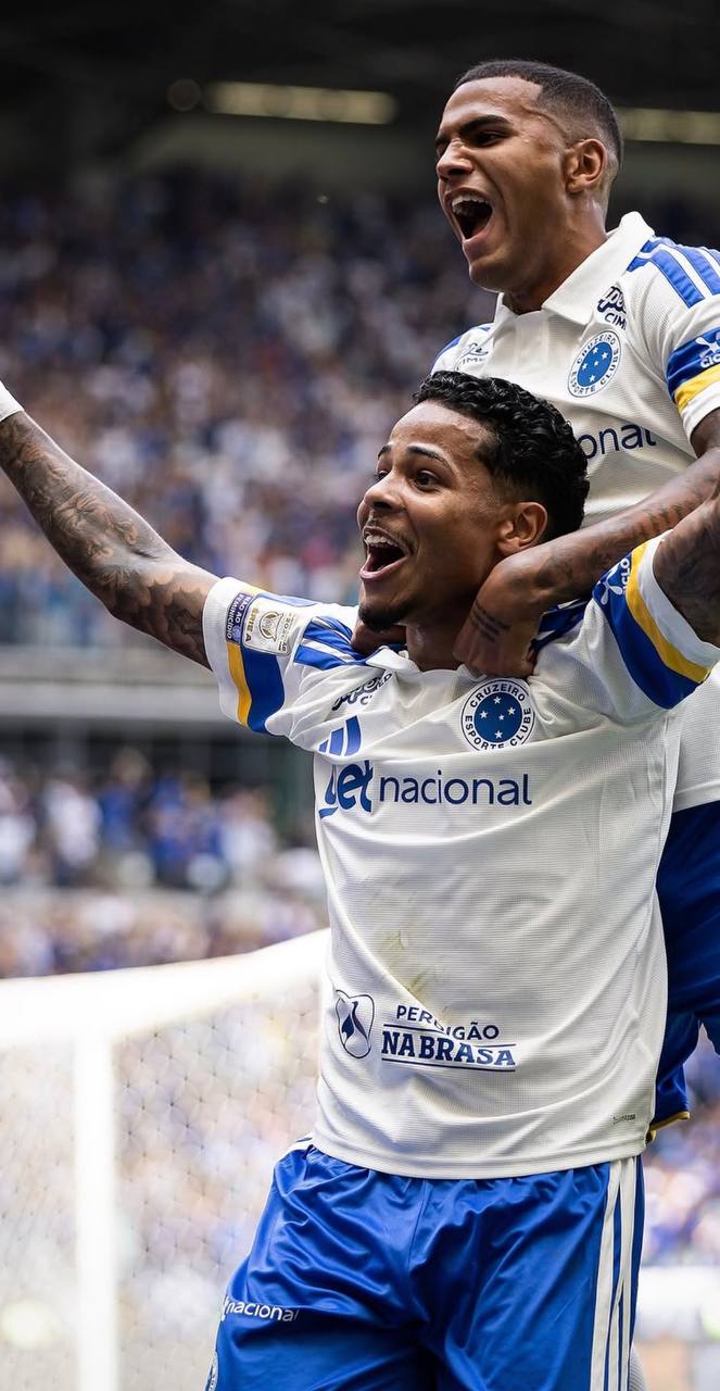 foto do wesley com gol pelo cruzeiro